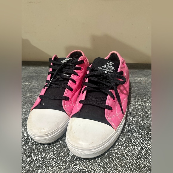 Supreme malcom maclaren Black and Yellow Graphic Sneakers size 10.5